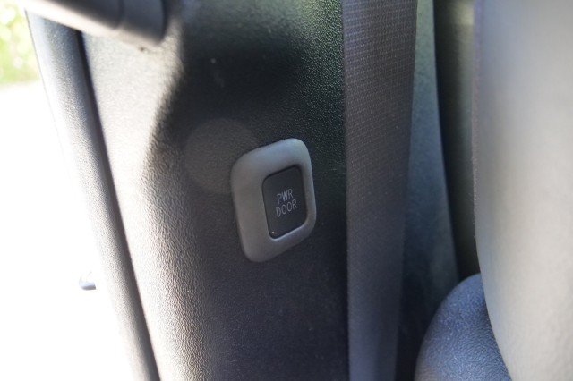 Used 2024 Toyota Sienna XLE w/ XLE Plus Package FWD image 38