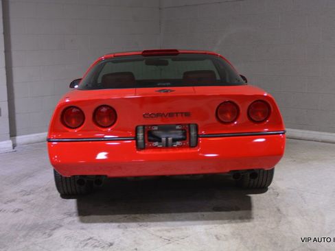 Used 1990 Chevrolet Corvette Coupe image 6