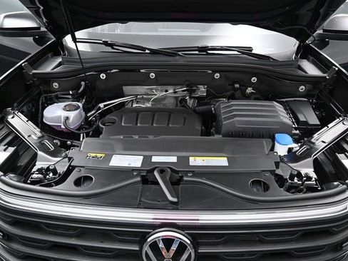 New 2026 Volkswagen Atlas Cross Sport SE AWD/4WD image 15
