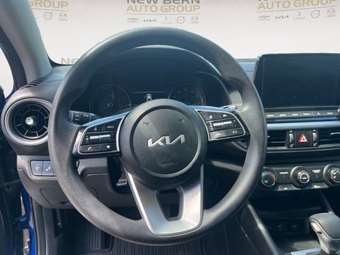 Used 2024 Kia Forte LXS w/ LXS Technology Package FWD image 12