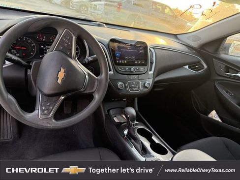 Used 2021 Chevrolet Malibu LS FWD image 6