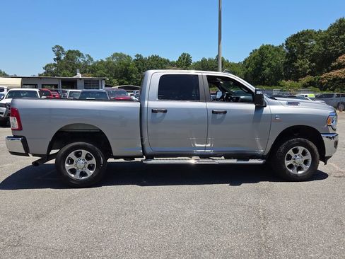 Used 2024 RAM 2500 Big Horn AWD/4WD image 11