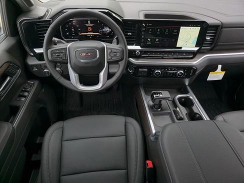 New 2026 GMC Sierra 1500 SLT image 11