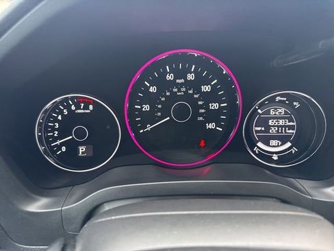 Used 2017 Honda HR-V EX image 13