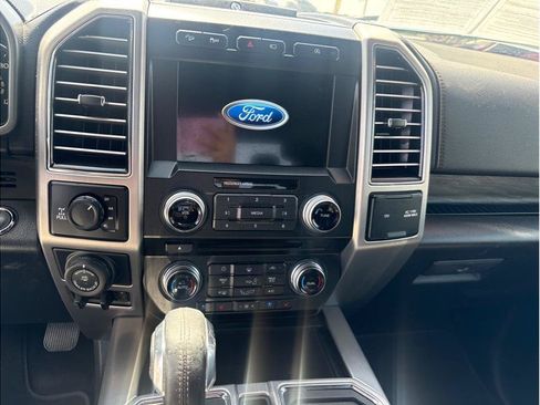 Used 2018 Ford F150 Platinum w/ Equipment Group 701A Luxury AWD/4WD image 11