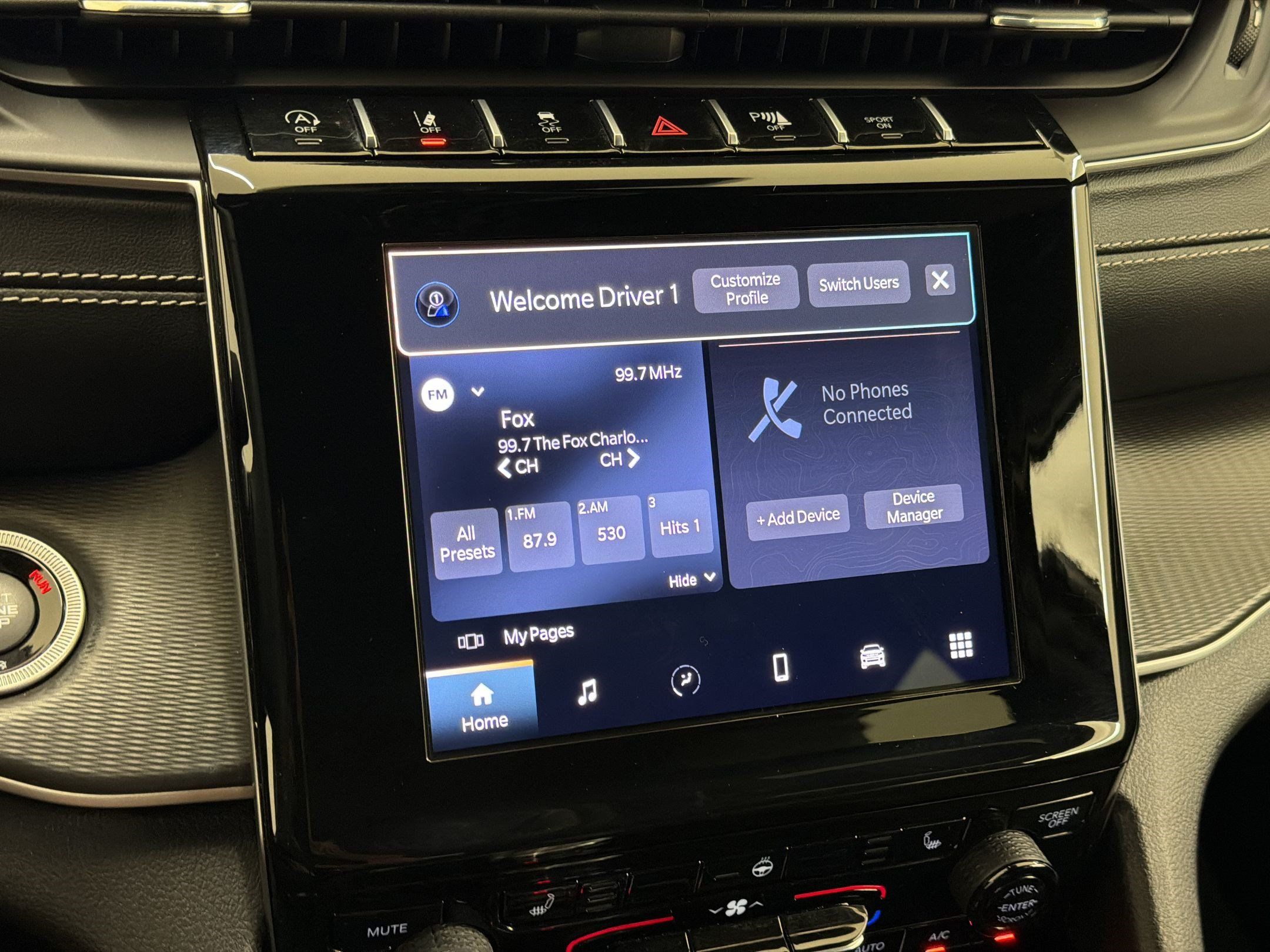 Used 2023 Jeep Grand Cherokee L Laredo AWD/4WD image 19