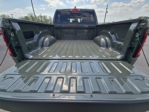 New 2026 RAM 1500 Express AWD/4WD image 15