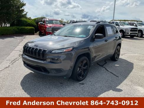 Used 2017 Jeep Cherokee Sport FWD image 1