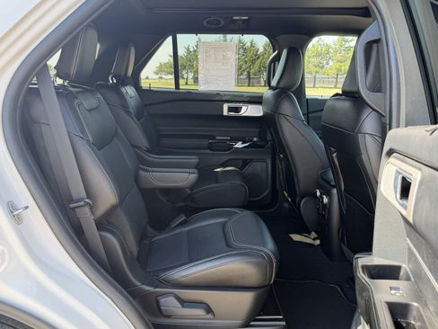 Used 2023 Ford Explorer ST w/ Equipment Group 401A AWD/4WD image 27