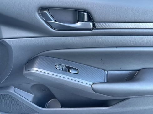 Certified 2025 Nissan Altima 2.5 S image 18