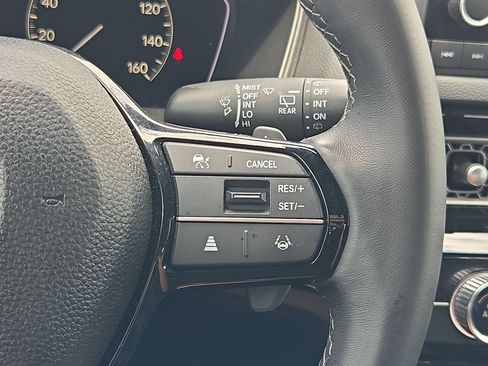 Used 2025 Honda Civic Sport image 17