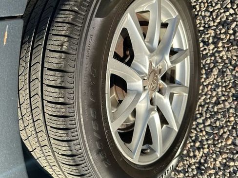 Used 2011 Audi Q5 2.0T Premium Plus image 40