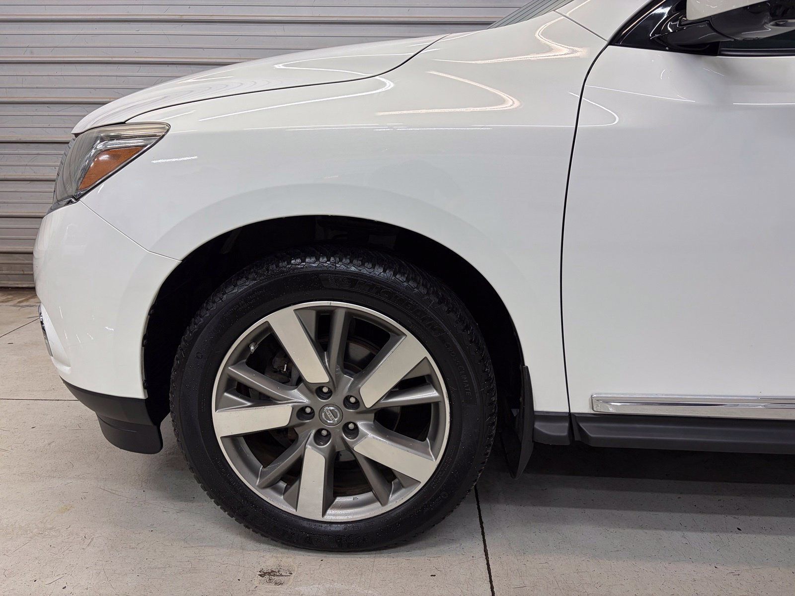 Used 2014 Nissan Pathfinder Platinum w/ Platinum Premium Package AWD/4WD image 4
