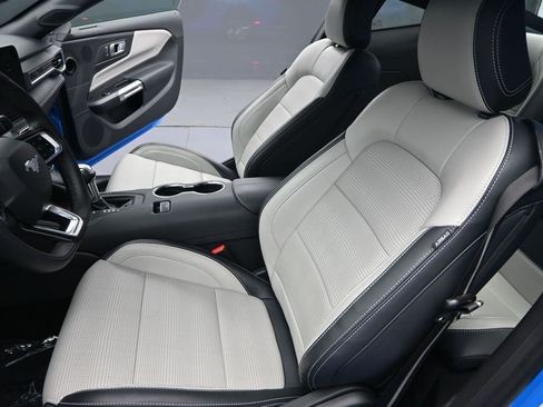 Used 2025 Ford Mustang Premium RWD image 16