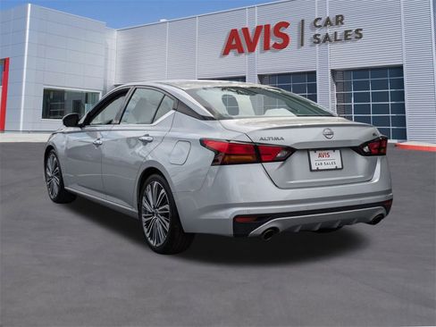 Used 2023 Nissan Altima 2.5 SL image 9