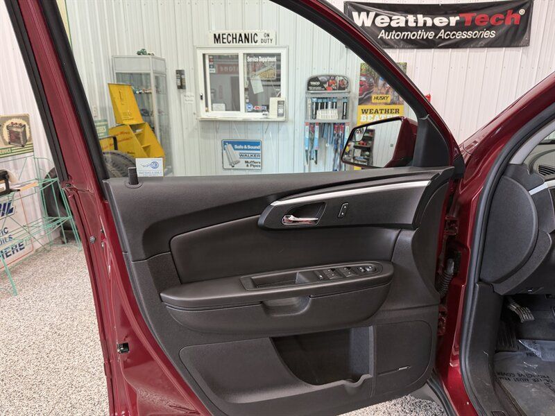 Used 2010 Chevrolet Traverse LT w/ Personal Connectivity Package AWD/4WD image 30