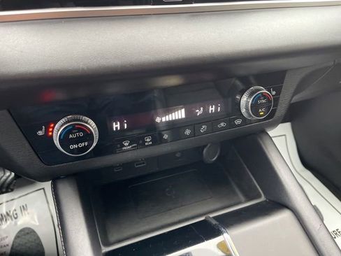 Used 2024 Mitsubishi Outlander SE AWD/4WD image 23