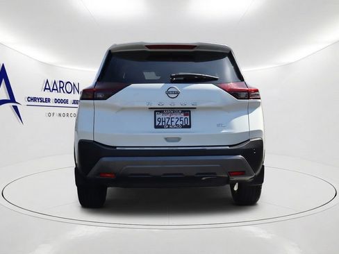Used 2023 Nissan Rogue SL w/ SL Premium Package FWD image 5