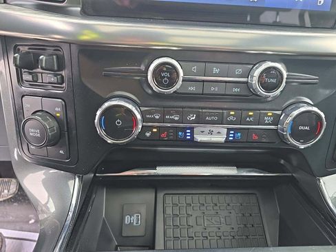 Used 2023 Ford F150 Lariat w/ Equipment Group 502A High image 19