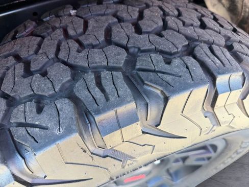 Used 2018 Toyota 4Runner TRD Off-Road Premium image 35