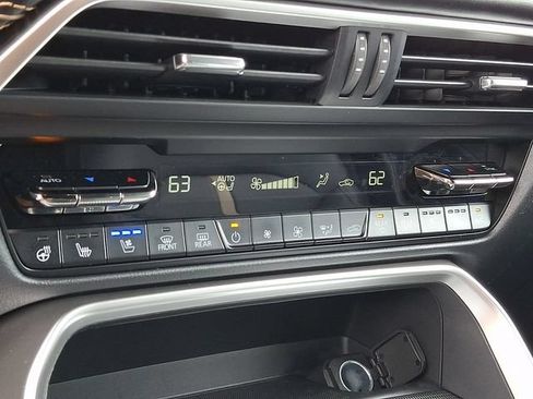 Used 2024 MAZDA CX-90 Plug-In Hybrid w/ Premium Plus AWD/4WD image 18