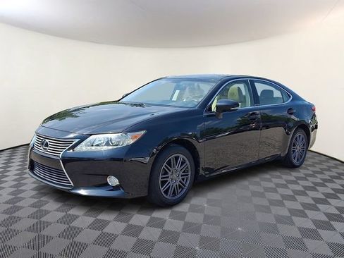 Used 2014 Lexus ES 350 w/ Premium Package FWD image 3