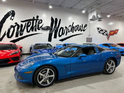 Used 2010 Chevrolet Corvette Coupe w/ Preferred Equipment Group image 28