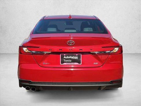 Used 2025 Toyota Camry SE FWD image 7