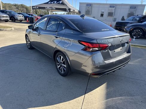 Used 2021 Nissan Versa SV image 20