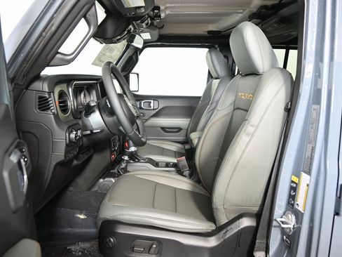 New 2026 Jeep Gladiator Mojave image 19