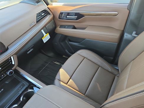 New 2026 Chevrolet Tahoe High Country image 20