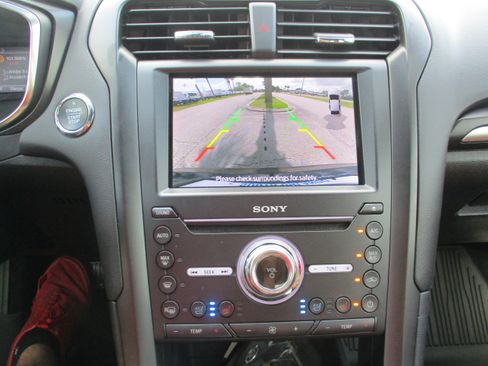 Certified 2020 Ford Fusion Titanium FWD image 18
