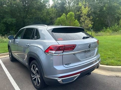 Used 2023 Volkswagen Atlas Cross Sport SEL AWD/4WD image 8
