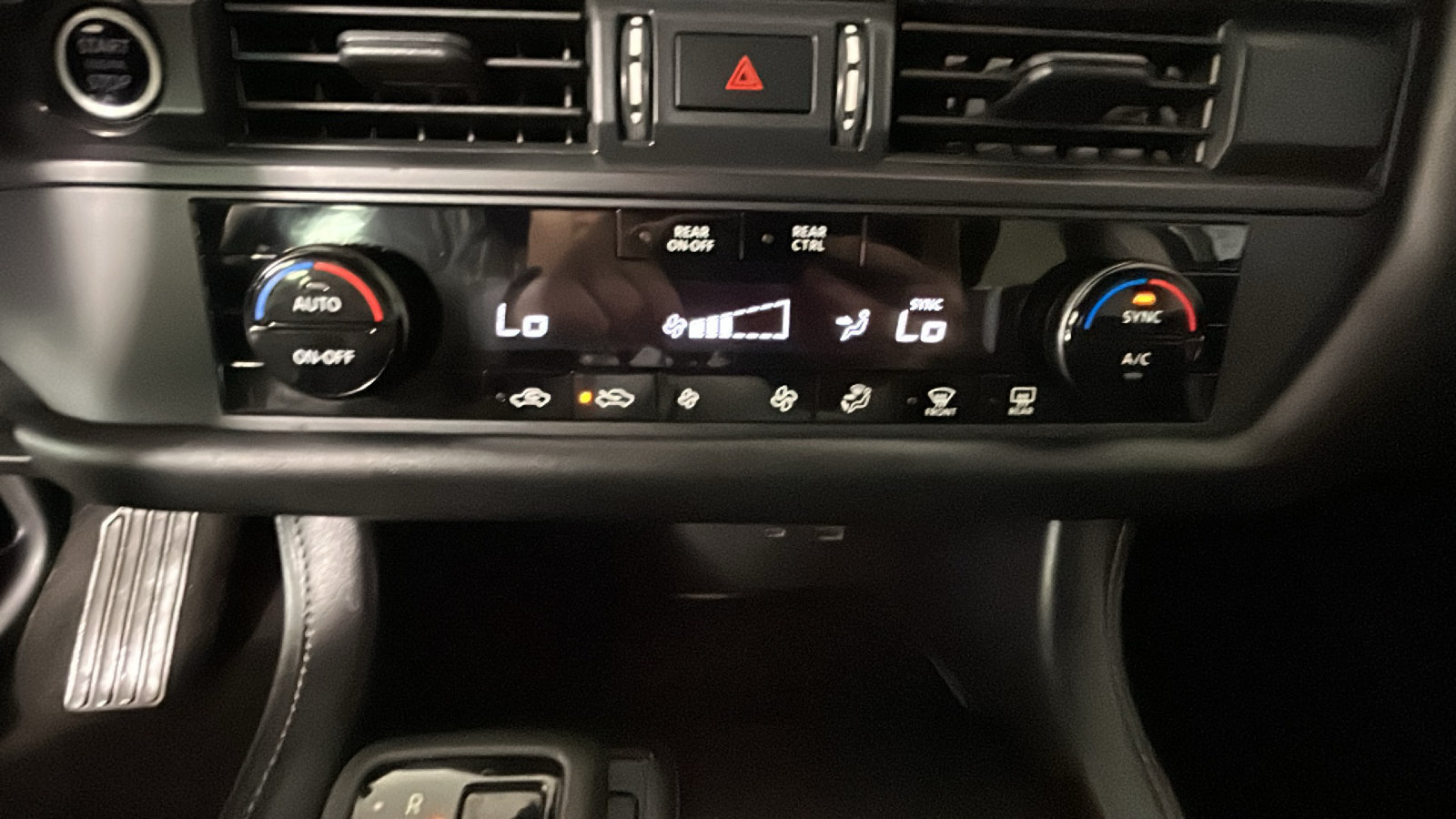 Used 2023 Nissan Pathfinder S AWD/4WD image 27