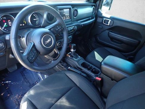 Used 2023 Jeep Wrangler Unlimited AWD/4WD image 9