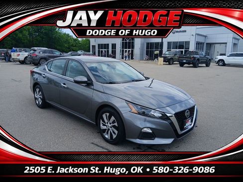 Used 2022 Nissan Altima 2.5 S image 1