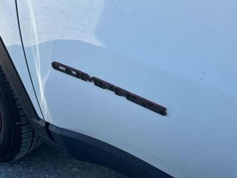 Used 2019 Jeep Compass Trailhawk w/ Leather Interior Group AWD/4WD image 7