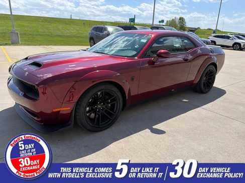 Used 2023 Dodge Challenger SRT Hellcat RWD image 1
