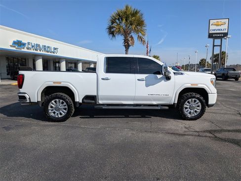 Used 2021 GMC Sierra 2500 Denali w/ Denali Ultimate Package image 3