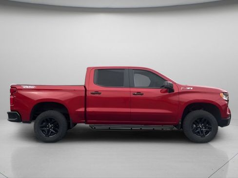 Used 2024 Chevrolet Silverado 1500 LT Trail Boss w/ Convenience Package II image 3