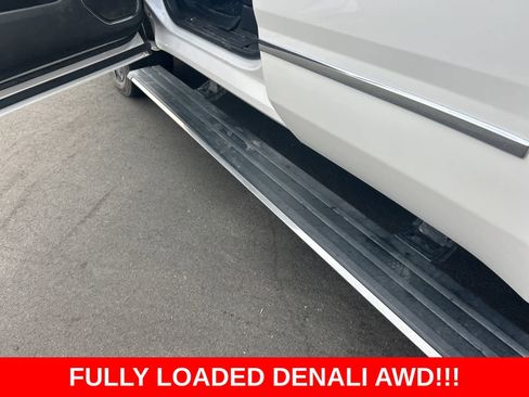 Used 2018 GMC Yukon Denali w/ Denali Ultimate Package image 14