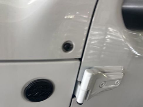 Used 2025 Jeep Wrangler Sahara w/ Technology Group image 11