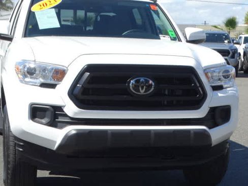 Certified 2023 Toyota Tacoma SR AWD/4WD image 4