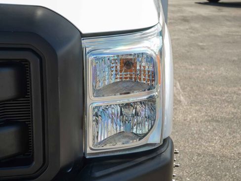 Used 2016 Ford F350 XL w/ Power Equipment Group RWD image 8