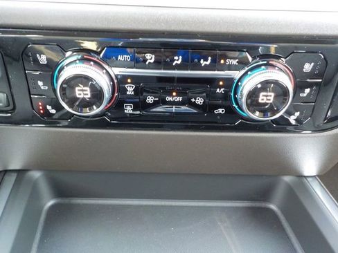 New 2026 GMC Sierra 2500 SLT w/ SLT Premium Package image 44