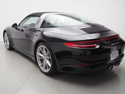 Certified 2019 Porsche 911 Targa 4S AWD/4WD image 7