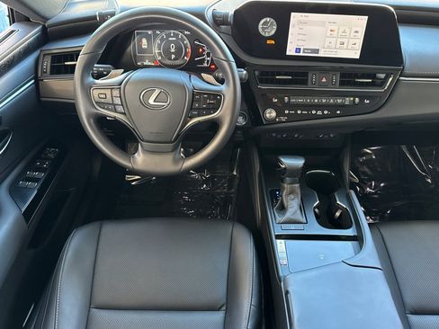 Used 2024 Lexus ES 350 w/ Premium Package FWD image 29