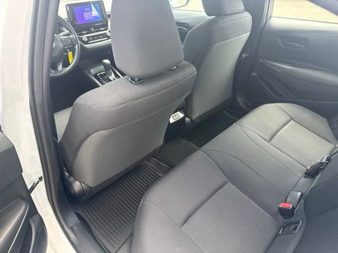 Used 2025 Toyota Corolla LE FWD image 19