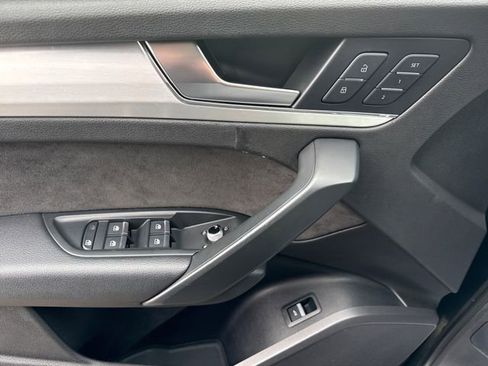 Used 2018 Audi SQ5 Premium Plus AWD/4WD image 21