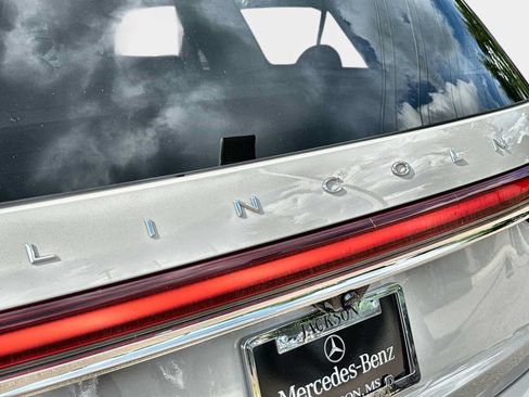 Used 2023 Lincoln Aviator Reserve RWD image 16